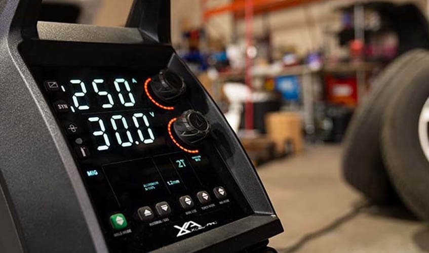 MIG250W HD Backlit Interface 1